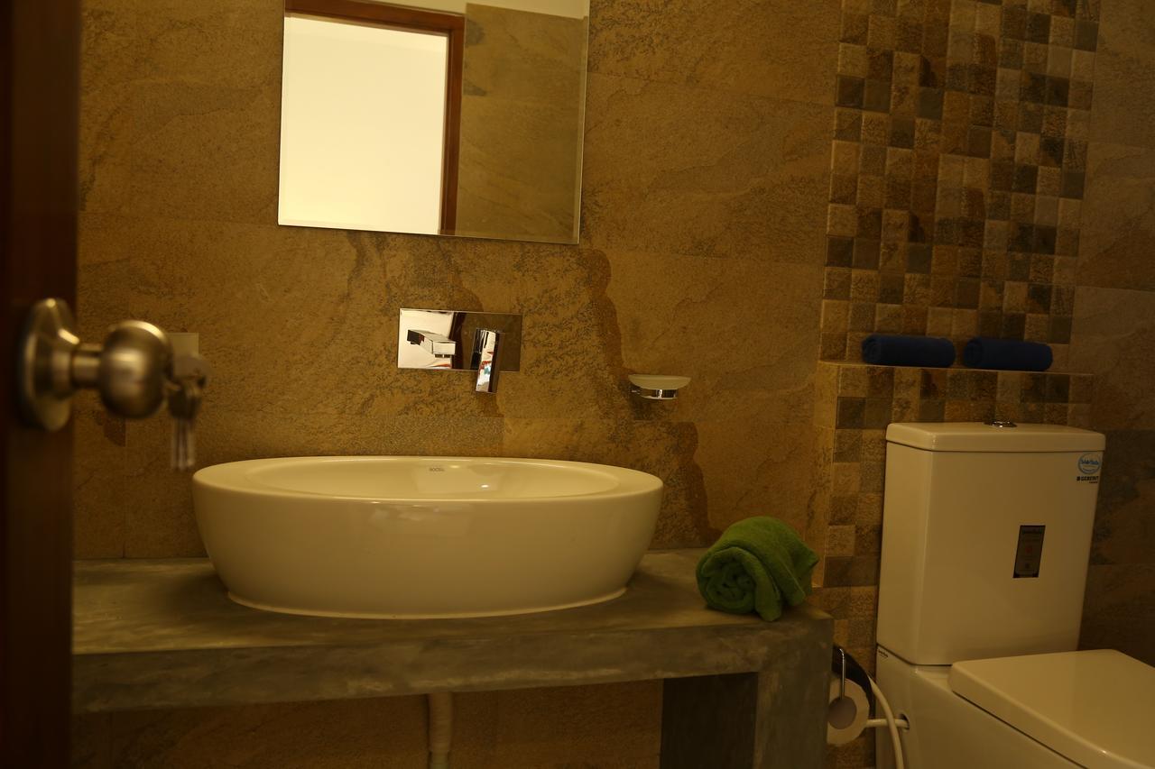 Hikka Regent Hotel ヒッカドゥワ エクステリア 写真
